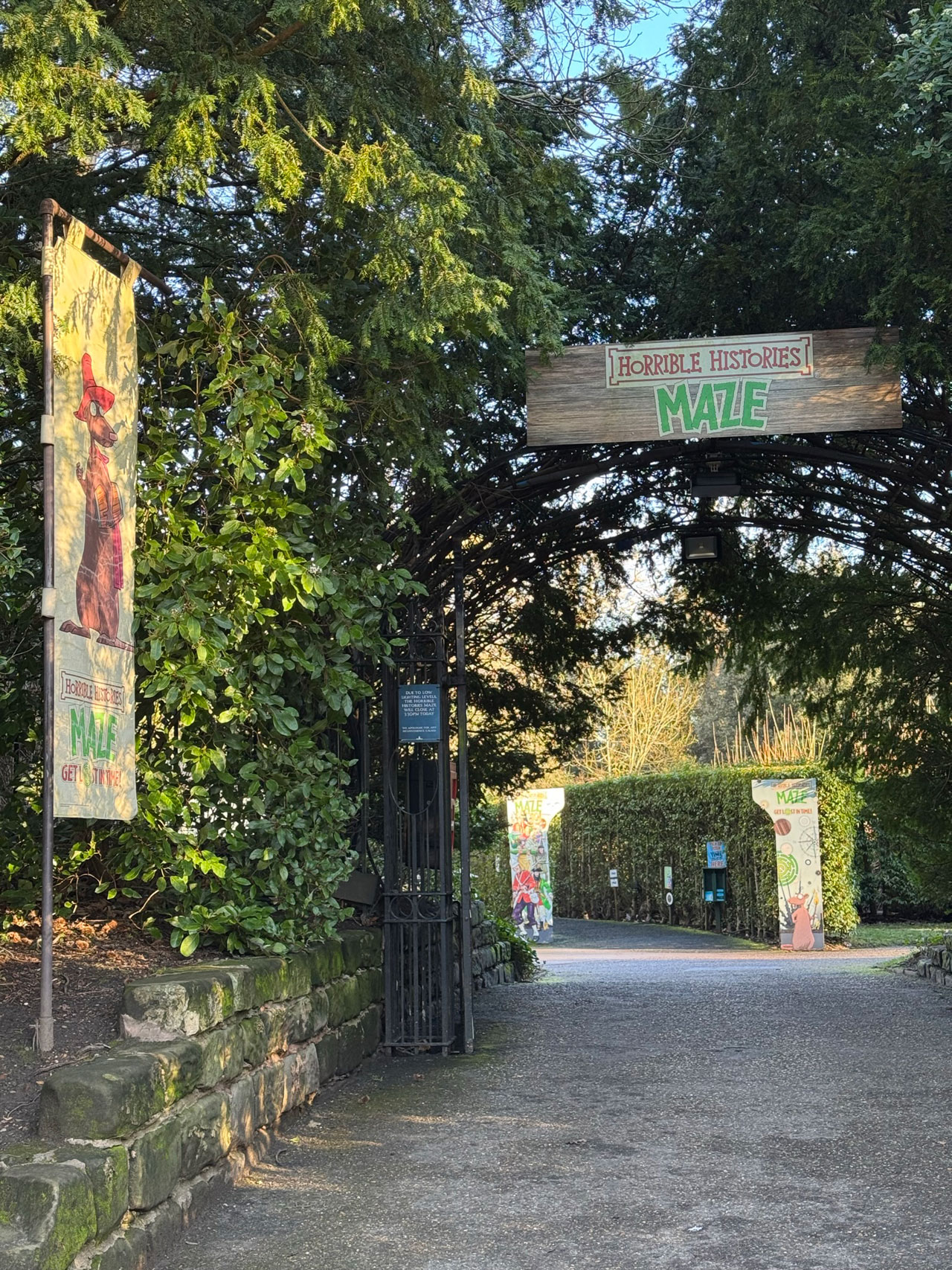 warwick castle maze entrance